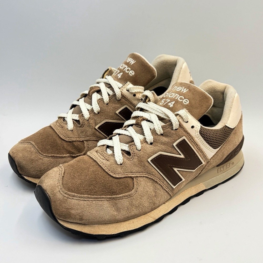 New Balance 574 Tan Brown White Suede  Classic Sneakers U574KL2 Men's Size 9.5 D